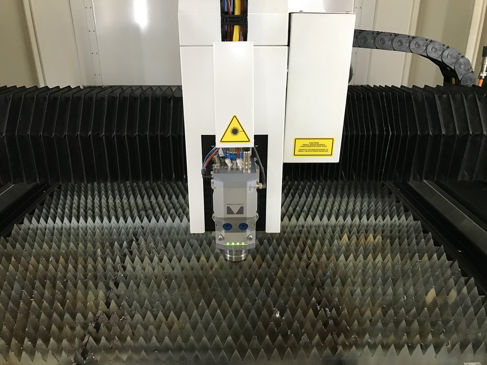 The CLi Fiber Laser Cutter has a 100mm Collimator, 150mm Auto Focus length, and Capacitive Head. It can cut through a wide variety of materials with consistent results.
