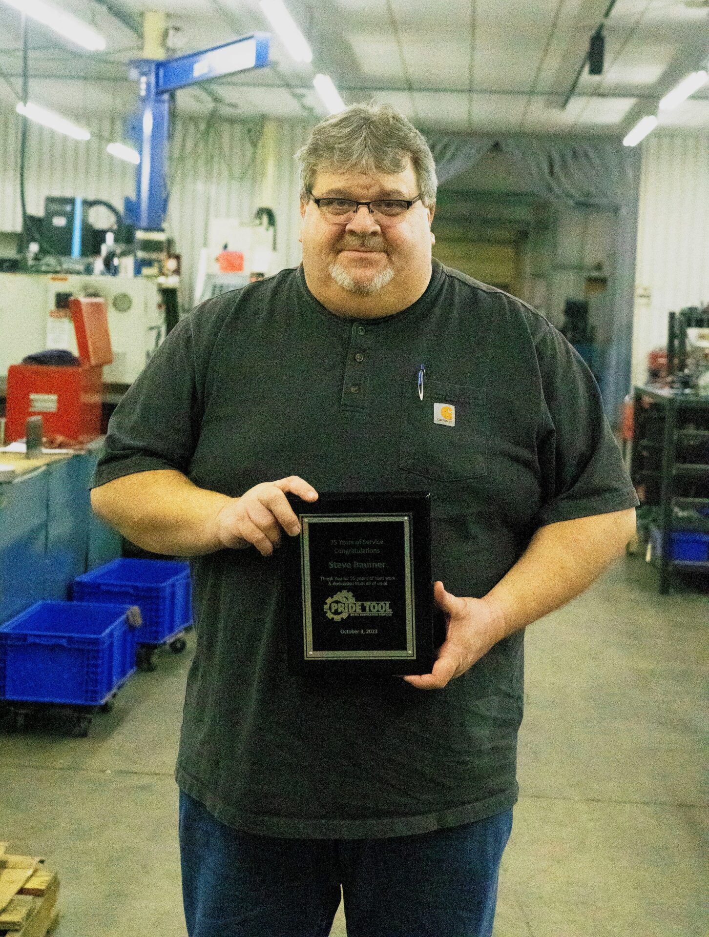 Employee longevity and dediction of Steve Baumer with 35 years of service at Pride Tool.